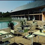 Standing Avec Terrasse Pres De Honfleur Parking Et Piscine Apartmán
