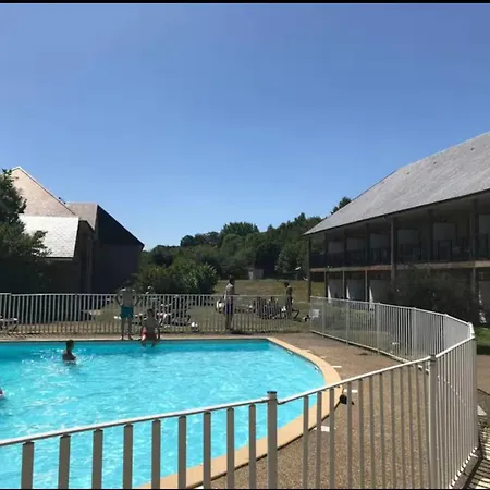 Standing Avec Terrasse Pres De Honfleur Parking Et Piscine * Équemauville