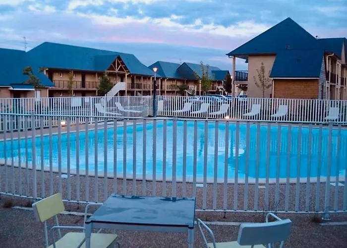 Standing Avec Terrasse Pres De Honfleur Parking Et Piscine Διαμέρισμα