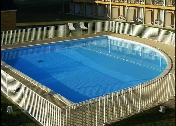 Standing Avec Terrasse Pres De Honfleur Parking Et Piscine Διαμέρισμα Équemauville
