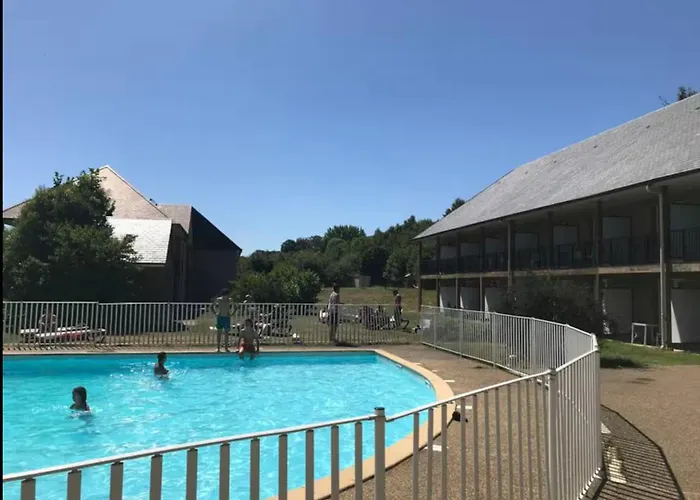 Standing Avec Terrasse Pres De Honfleur Parking Et Piscine * Équemauville